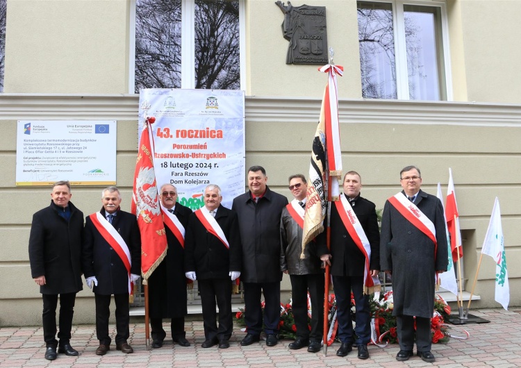 43. rocznica podpisania porozumień rzeszowsko-ustrzyckich W Rzeszowie odbyły się uroczystości związane z 43. rocznicą podpisania porozumień rzeszowsko-ustrzyckich
