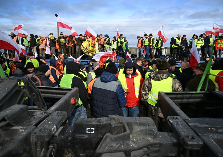 Protest rolników Ks. Tazbir: 