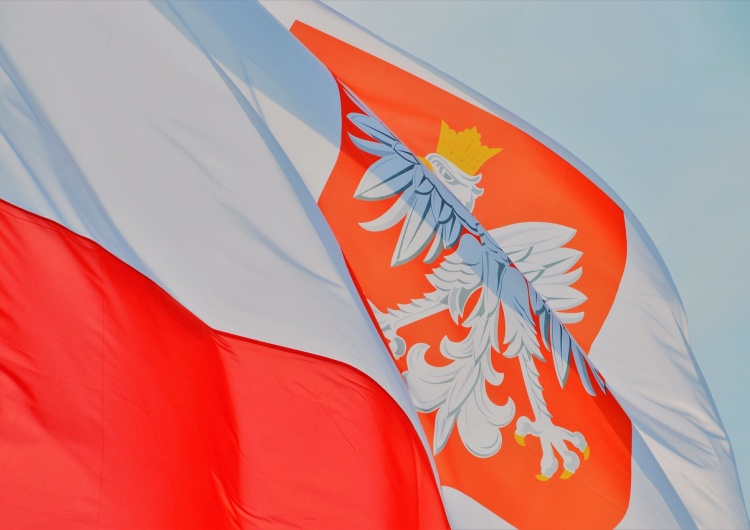Flaga Polski Zbigniew Gryglas: Potrzebna jest wizja Wielkiej, Dumnej Polski