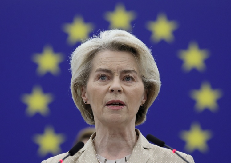 Ursula von der Leyen Zbigniew Kuźmiuk: Von der Leyen mydli oczy rolnikom. Prowokacja unijnych elit