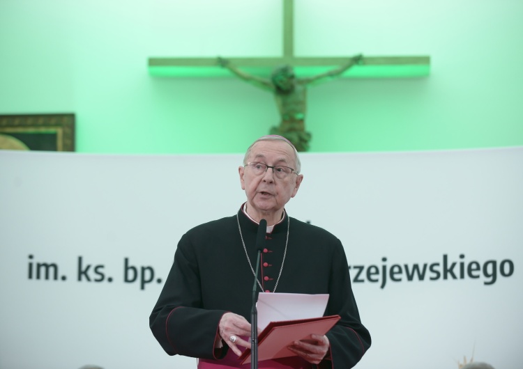 abp Gądecki Apel przewodniczącego Episkopatu o ochronę życia nienarodzonych i wspieranie ich rodziców 