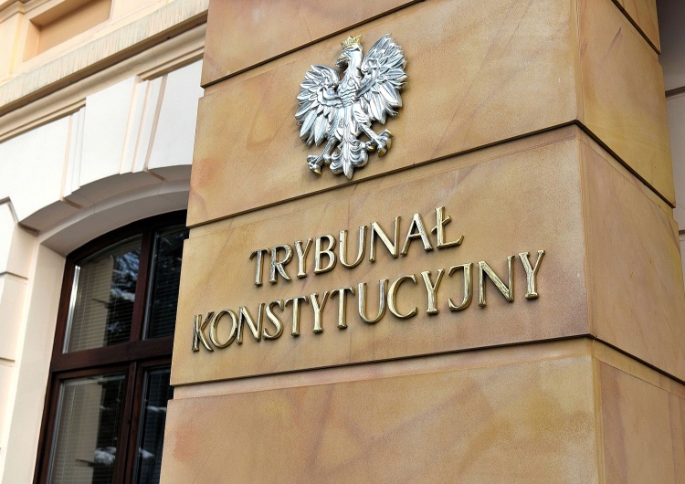 Trybunał Konstytucyjny Nowy rząd będzie próbował uchwałą „usunąć” sędziów TK? Czarzasty zabiera głos