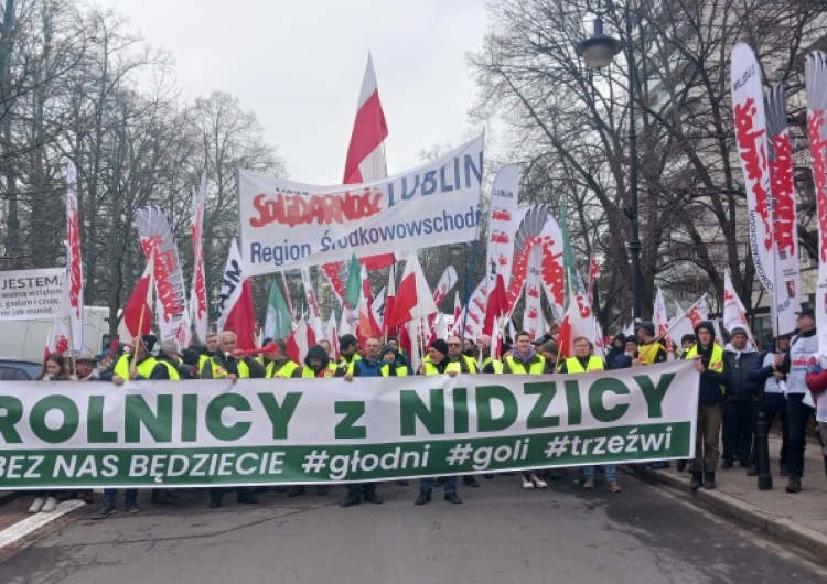 Protest Solidarności RI Piotr Duda do Piotra Borysa (PO): Ma pan 24 godziny na odszczekanie swoich słów