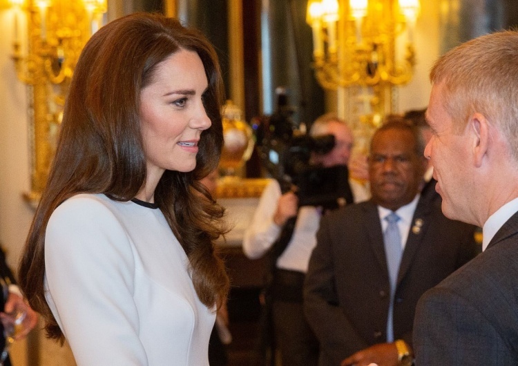 Księżna Kate Burza w Pałacu Buckingham. Niepokojące wieści o księżnej Kate 