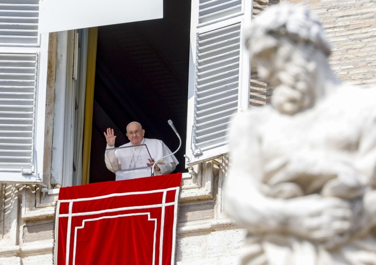 Papież Franciszek Papież: Dla Boga chwała nie równa się ludzkiemu sukcesowi, sławie czy popularności