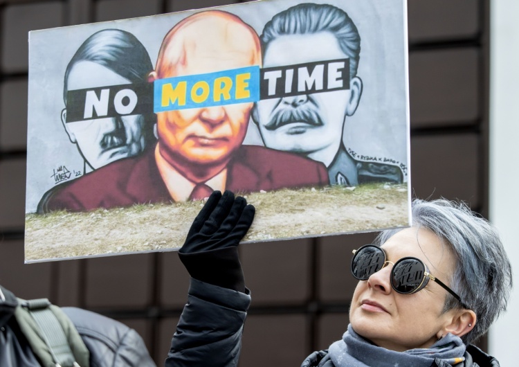 Protestująca kobieta  „Wszystko sfałszują”. Rosjanie protestują przeciwko rządom Putina