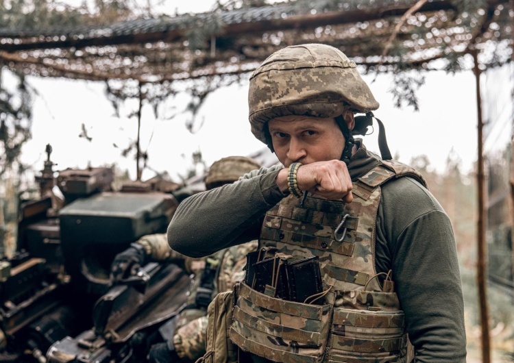 Ukraiński żołnierz Brytyjski generał: 