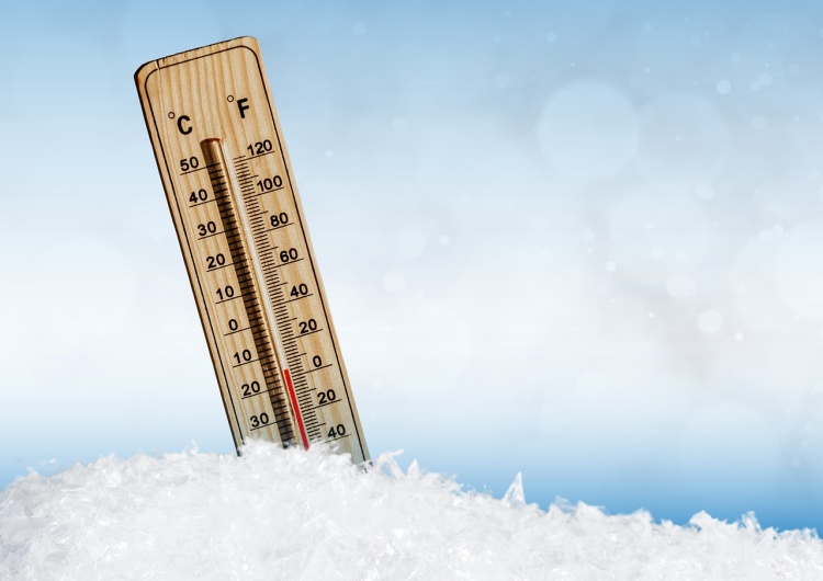 zdjęcie poglądowe - termometr  Wraca zimno. Jest pogoda na najbliższe dni