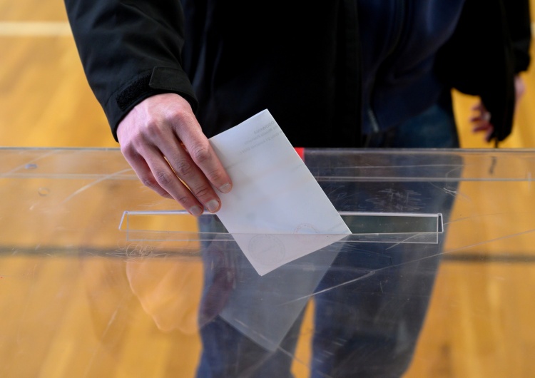 wybory samorzadowe Zapowiada się szokująco niska frekwencja w drugiej turze wyborów 