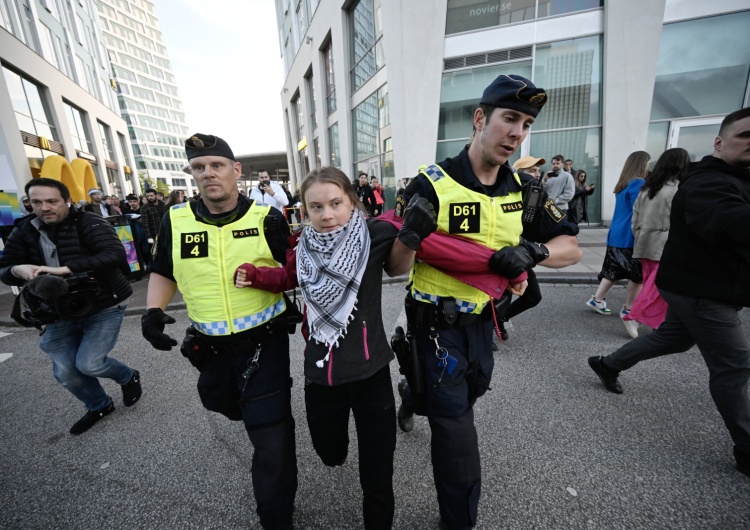 Greta Thunberg zatrzymana przez policję Eurowizja 2024. Greta Thunberg zatrzymana przez policję