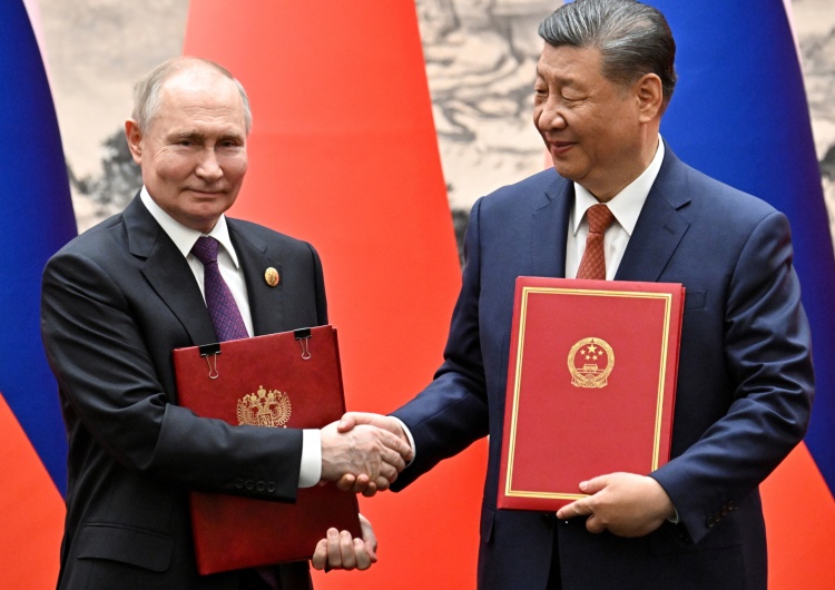 Władimir Putin i Xi Jinping Putin w Chinach: Kreml jest gotowy do negocjacji ws. Ukrainy