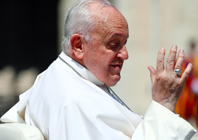 Papież Franciszek Otwarcie pralni Papieża Franciszka w Katanii