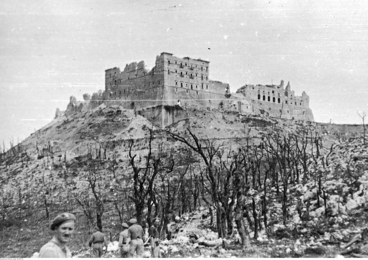 Ruiny klasztoru Monte Cassino  80. rocznica zwycięstwa w bitwie o Monte Cassino