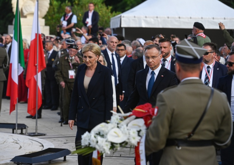 para prezydencka w Monte Cassino Prezydent Duda pod Monte Cassino: oni o Polskę walczyli i za Polskę ginęli 