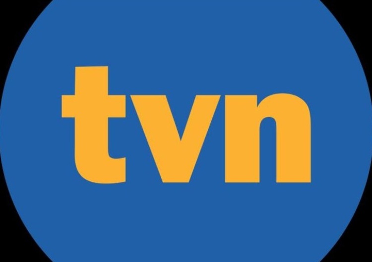 Logo TVN Niespodziewane doniesienia. Chodzi o popularny program TVN 