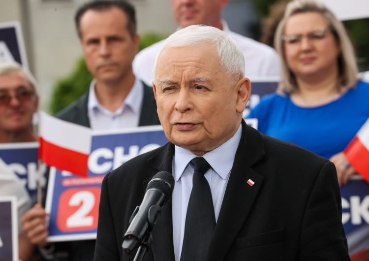 prezes PiS Jarosław Kaczyński Jarosław Kaczyński: Jeżeli ten rząd na to nie zareaguje, będzie to kolejna weryfikacja tezy, że jest to rząd zewnętrzny