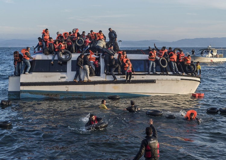 uchodźcy w Grecji Holandia stanie w gardle unijnym planom migracyjnym
