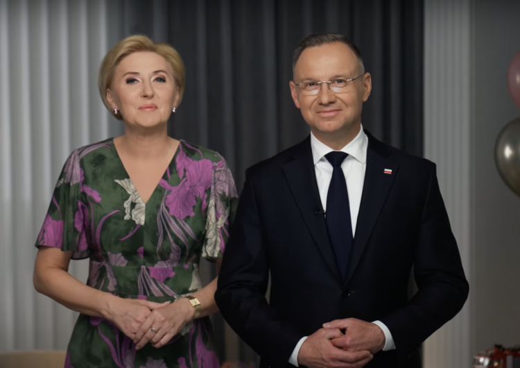 Prezydent Andrzej Duda i Pierwsza Dama Agata Kornhauser-Duda Para Prezydencka składa życzenia z okazji Dnia Dziecka