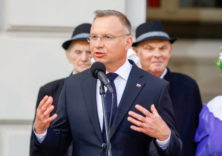 Prezydent Andrzej Duda Prezydent: Trzeba walczyć o takie inwestycje jak CPK