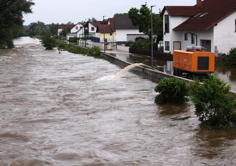 Powódź w Niemczech Powódź na południu Niemiec. Rośnie liczba ofiar