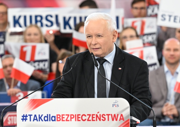 Jarosław Kaczyński Jarosław Kaczyński chce dymisji rządu 