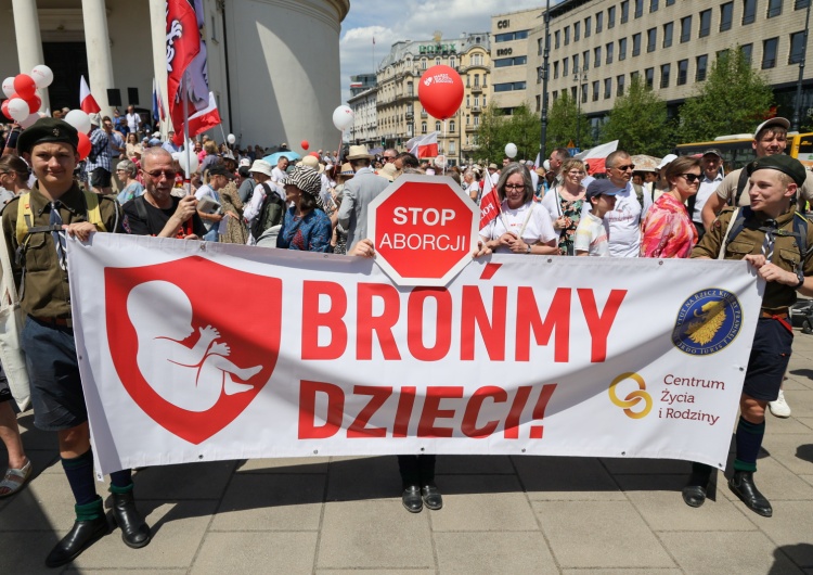 Marsz dla Życia i Rodziny W Warszawie wyruszył Marsz dla Życia i Rodziny