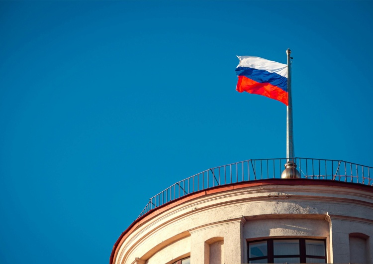 flaga Rosji  Rosja szkoli specjalistów od dezinformacji: Władimir Sołowjow i Maria Zacharowa wśród wykładowców