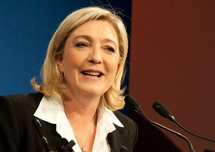 Marine Le Pen  Kto wygra wybory parlamentarne we Francji? Partia Le Pen ma coraz wyższe notowania