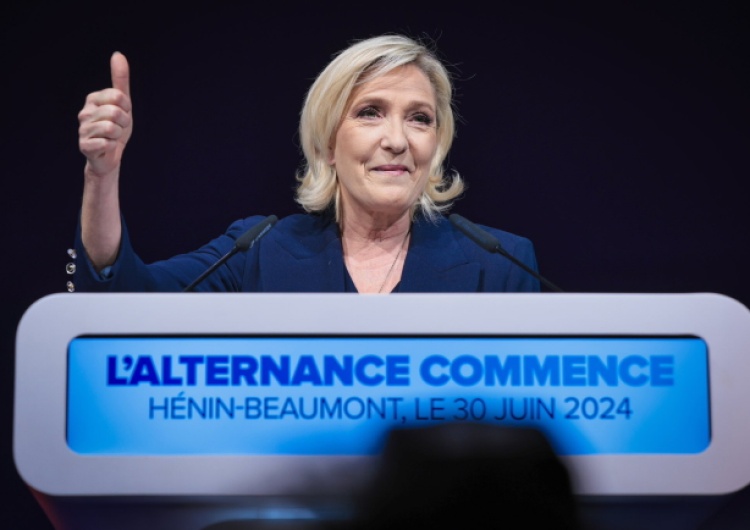 Marine Le Pen „Administracyjny zamach stanu”. Le Pen oskarża Macrona