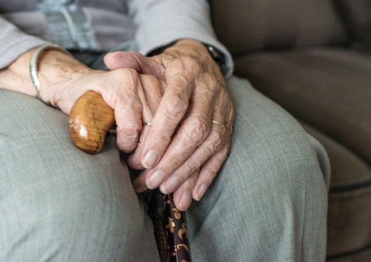 Emerytka, zdjęcie poglądowe Rekordowa liczba niemieckich emerytów na zasiłku