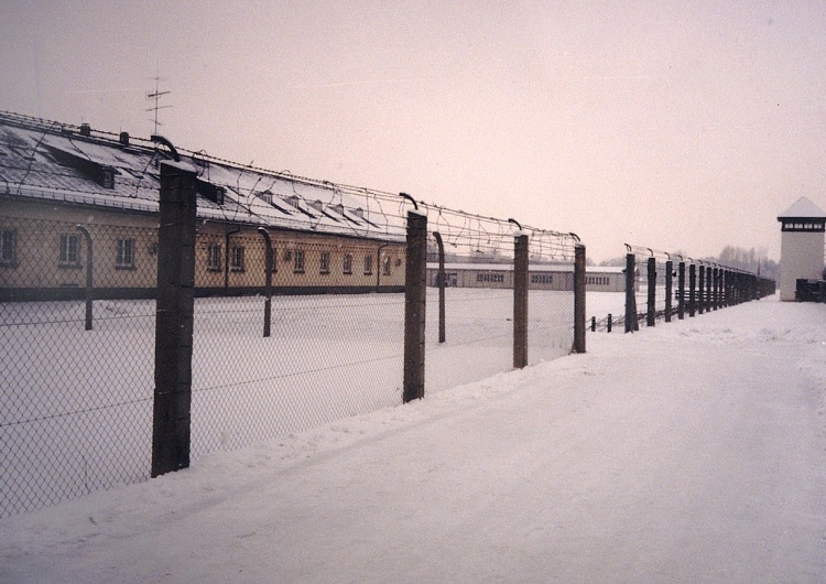 KL Dachau Kradzieże w miejscach pamięci obozów koncentracyjnych Flossenbuerg i Dachau