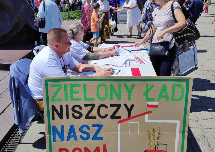 Częstochowa. Zbiórka podpisów pod wnioskiem o referendum  Zielony Ład. Złóż podpis pod wnioskiem o referendum