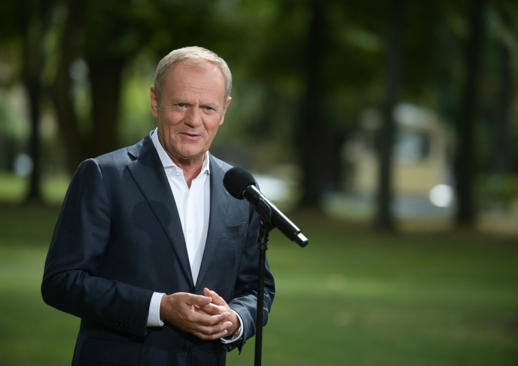 Donald Tusk Tajemnicza asystentka Donalda Tuska publikuje na Instagramie odważne zdjęcia