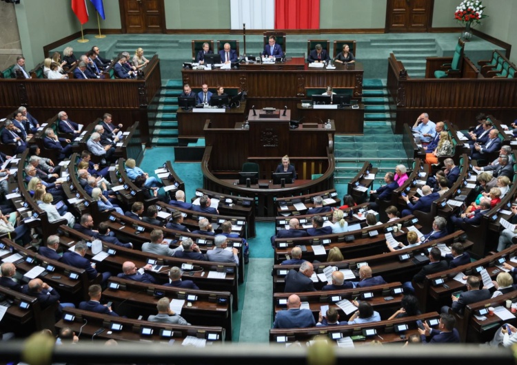 Sejm RP Mocny wzrost Konfederacji. Jest sondaż