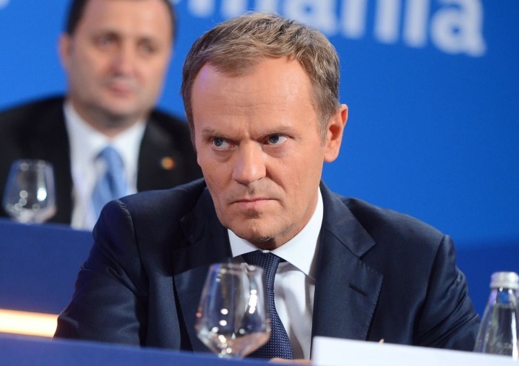 Donald Tusk „Tusk sprzedał Polaka Poczobuta”