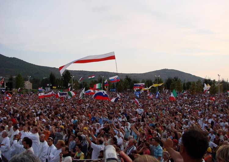 Me∂ugorje Franciszek do młodych w Međugorje: Pan chce, byście byli budowniczymi nowej ludzkości