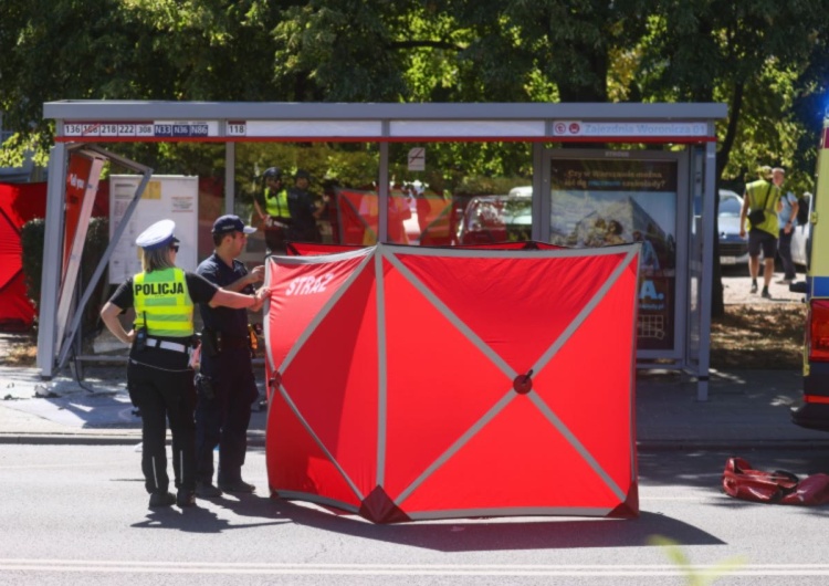 iejsce tragicznego wypadku przy ul. Woronicza w Warszawie Tragiczny wypadek w Warszawie. Jest apel policji