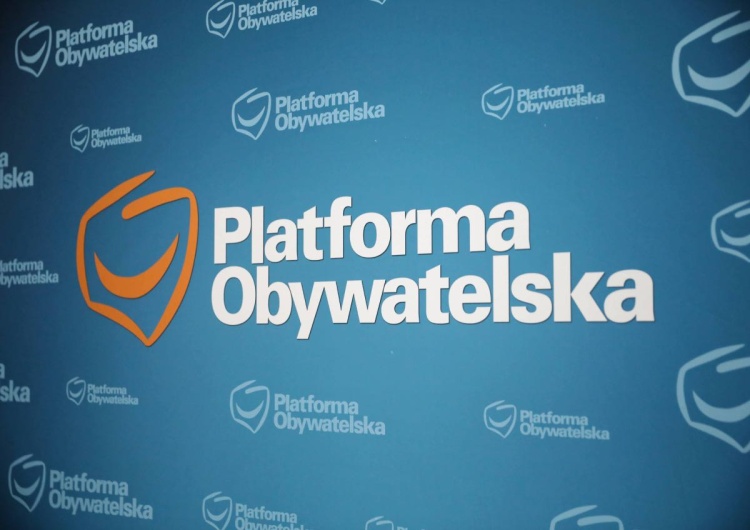 Logo Platformy Obywatelskiej Kompromitacja Platformy Obywatelskiej tuż przed Świętem Wojska Polskiego