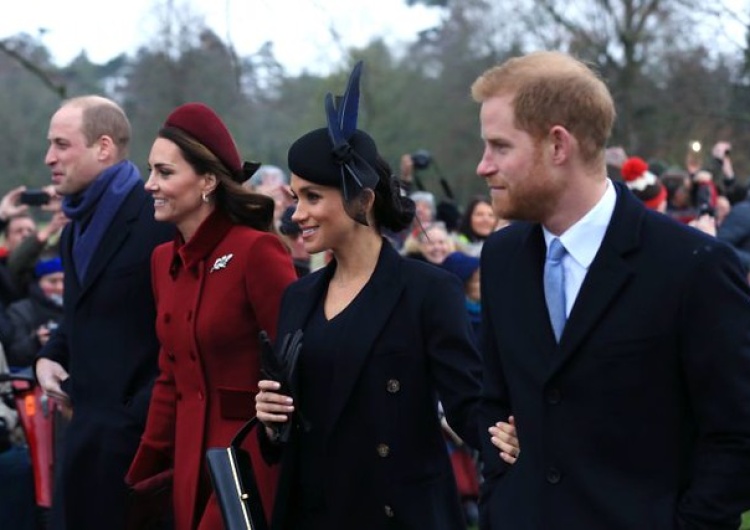 Książe William i Harry z żonami  Trzęsienie ziemi w Pałacu Buckingham: William wypowiedział wojnę Harry'emu