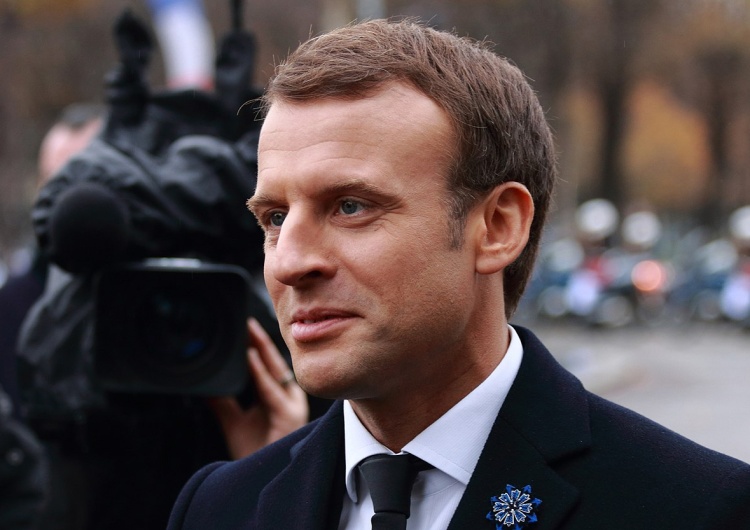 Emmanuel Macron Atak przed synagogą we Francji: jest reakcja prezydenta Macrona 