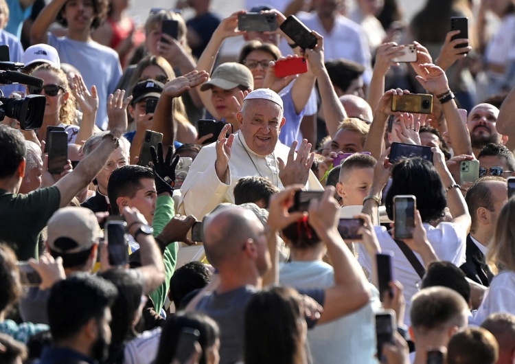 Papież Franciszek Franciszek: Bóg towarzyszy ludziom w drodze do wolności