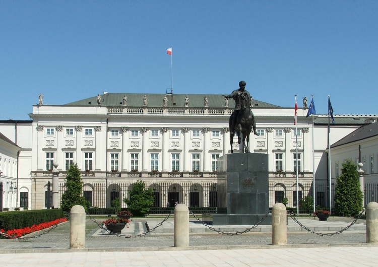 Pałac Prezydencki w Warszawie Wybory prezydenckie. Polityk z ramienia PiS deklaruje: „Jestem gotowy”