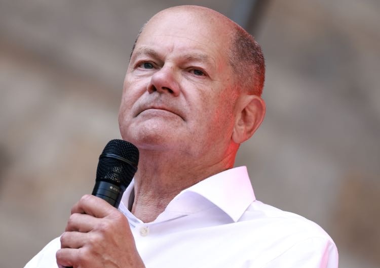 Kanclerz Niemiec Olaf Scholz Niemieckie media: Stosunki polsko-niemieckie są w dalszym ciągu zerwane