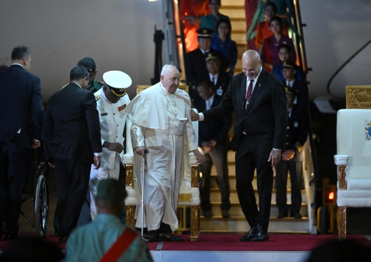 Papież Franciszek w Papui-Nowej Gwinei Rozpoczęła się wizyta Papieża w Papui-Nowej Gwinei