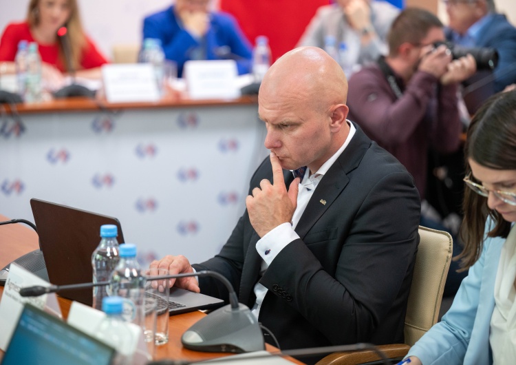 Bartłomiej Mickiewicz Rada Dialogu Społecznego. Solidarność apeluje o realny wzrost płac w budżetówce