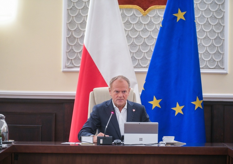 Donald Tusk Opętany obsesyjną żądzą odwetu Donald Tusk zniszczy swoich koalicjantów 