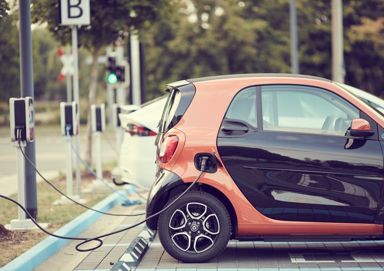 Samochód elektryczny, zdjęcie poglądowe 