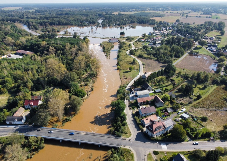 Szprotawa - zniszczenia po powodzi Stan klęski żywiołowej rozszerzony na kolejne miejsca