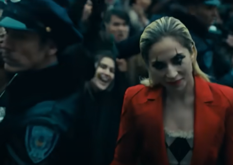 Lady Gaga jako Harley Quinn Obraz Jana Matejki na okładce najnowszej płyty Lady Gagi