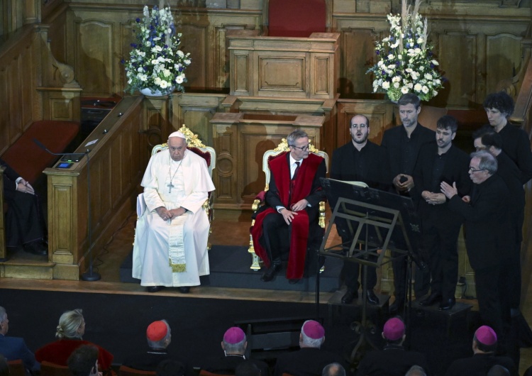 Papież Franciszek na Katolickim Uniwersytecie w Leuven Franciszek na uniwersytecie w Leuven: To zadanie zostało wam powierzone! Poszerzajcie granice!